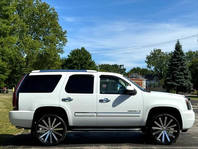 used 2009 GMC Yukon car, priced at $14,995