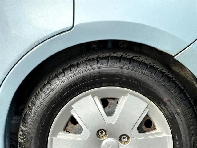 used 2009 Ford Focus car, priced at $3,995