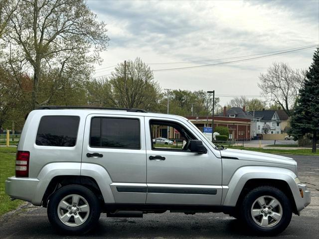 used 2009 Jeep Liberty car, priced at $4,995