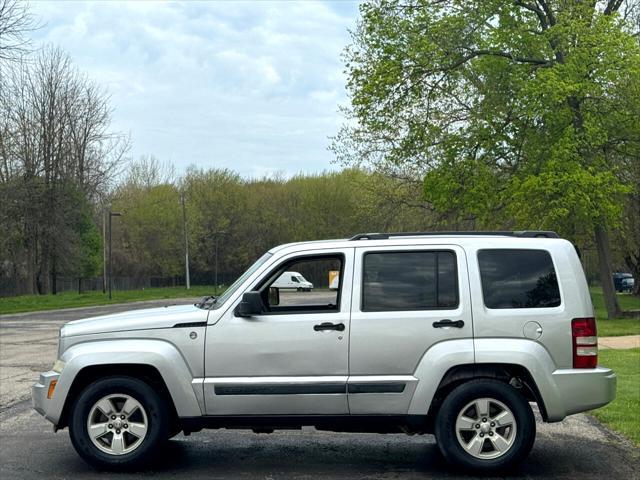 used 2009 Jeep Liberty car, priced at $4,995