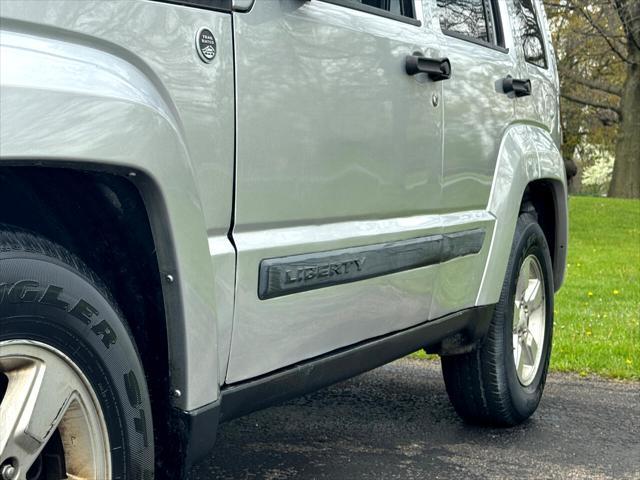 used 2009 Jeep Liberty car, priced at $4,995