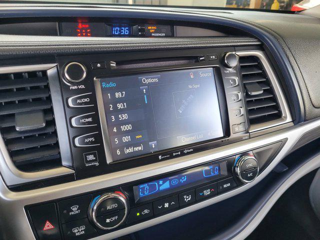 used 2018 Toyota Highlander car, priced at $28,888
