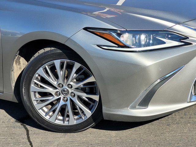 used 2020 Lexus ES 300h car, priced at $32,888