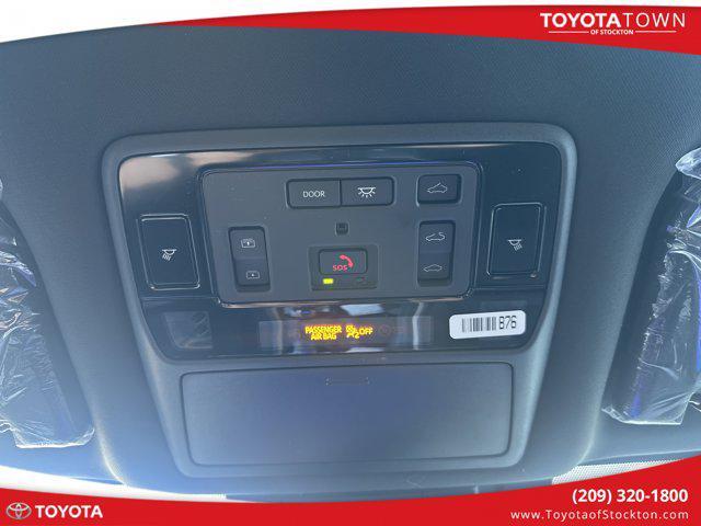 new 2025 Toyota Grand Highlander Hybrid car, priced at $61,598