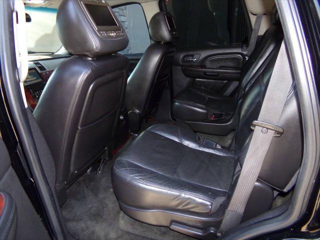 used 2008 Cadillac Escalade car, priced at $8,999