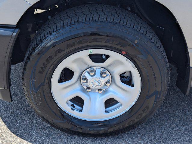 new 2025 Ram 1500 car, priced at $43,625