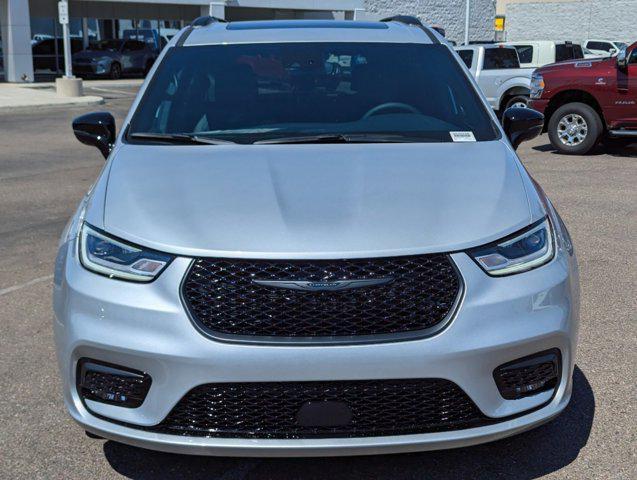 new 2024 Chrysler Pacifica car, priced at $45,999