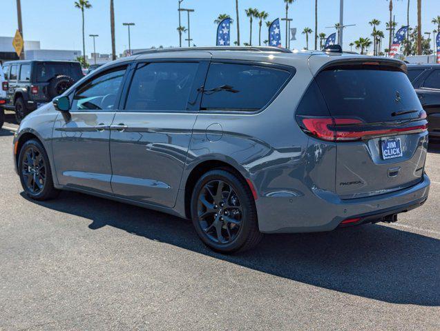 new 2024 Chrysler Pacifica car, priced at $53,450