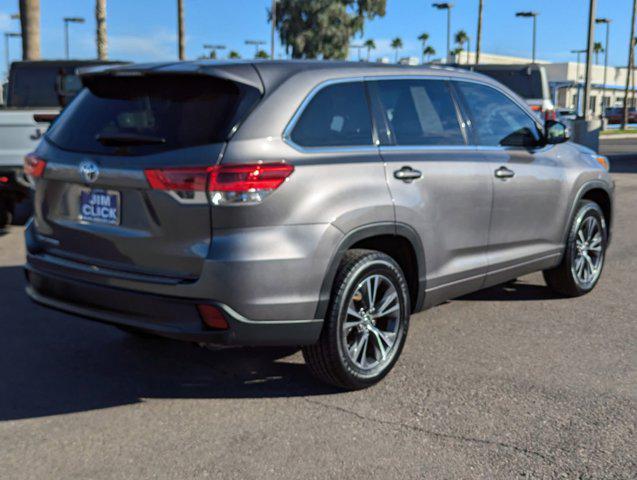 used 2018 Toyota Highlander car, priced at $26,989