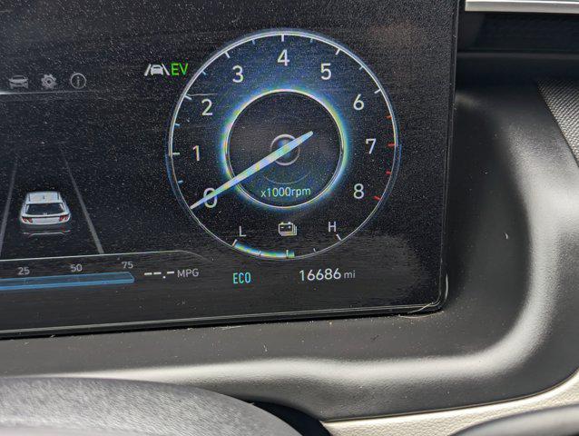 used 2022 Hyundai TUCSON Hybrid car, priced at $25,914