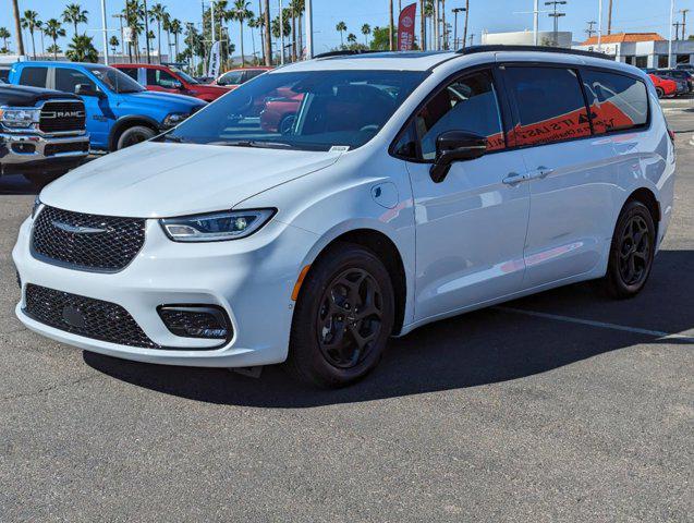 new 2024 Chrysler Pacifica Hybrid car, priced at $58,850