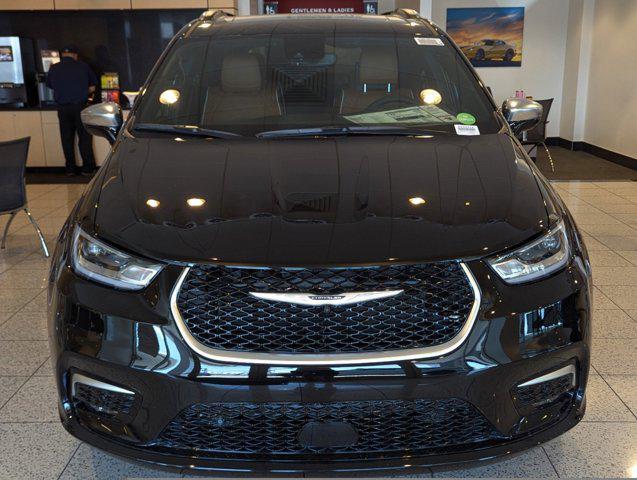 new 2024 Chrysler Pacifica car, priced at $54,380