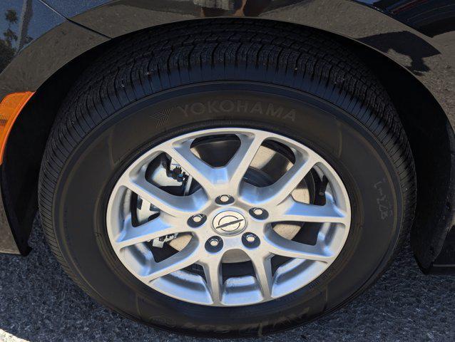 new 2025 Chrysler Pacifica car, priced at $47,070