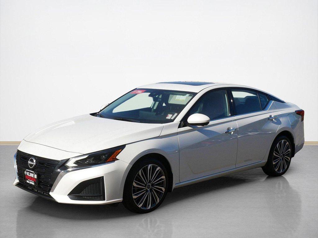 used 2023 Nissan Altima car, priced at $23,769