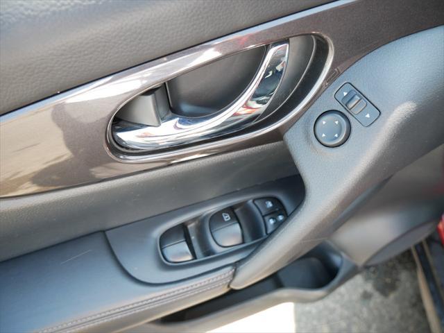 used 2019 Nissan Rogue car, priced at $18,969