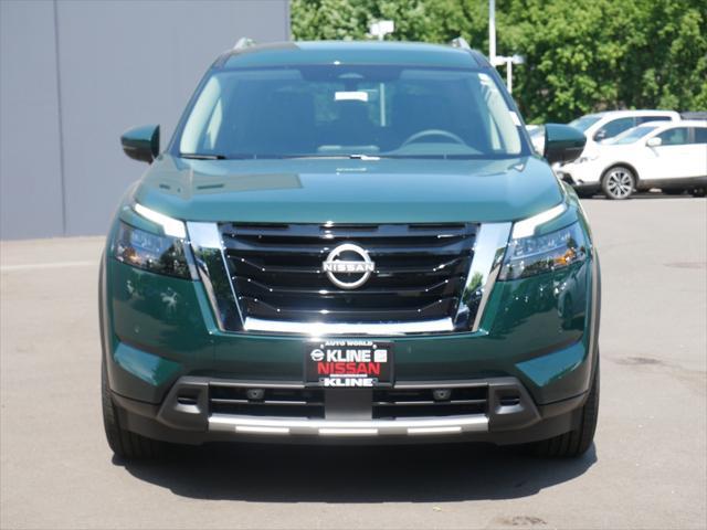 new 2025 Nissan Pathfinder car, priced at $42,975