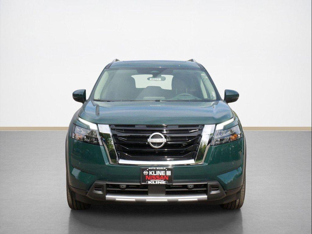 new 2025 Nissan Pathfinder car, priced at $43,359