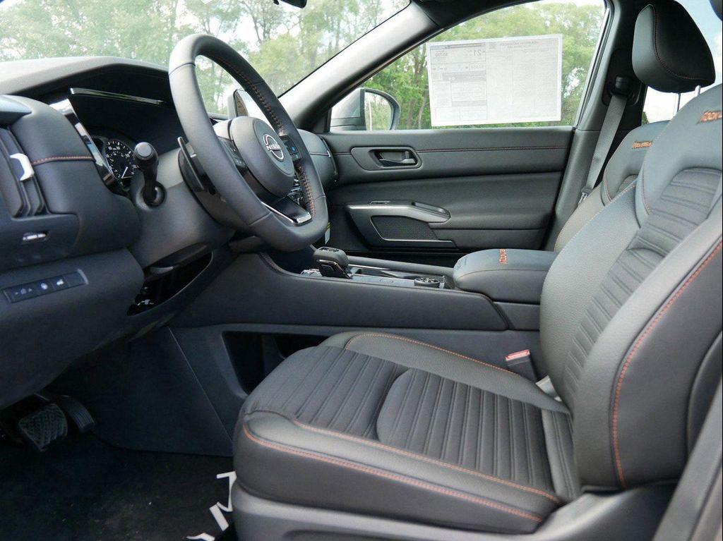 new 2025 Nissan Pathfinder car, priced at $39,455