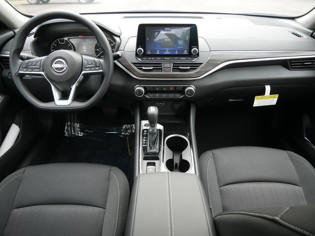 new 2025 Nissan Altima car, priced at $27,699