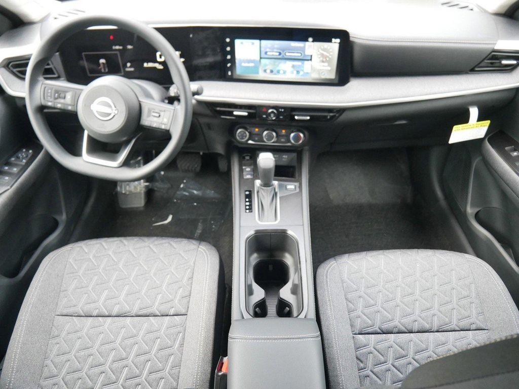 new 2025 Nissan Kicks car, priced at $24,351