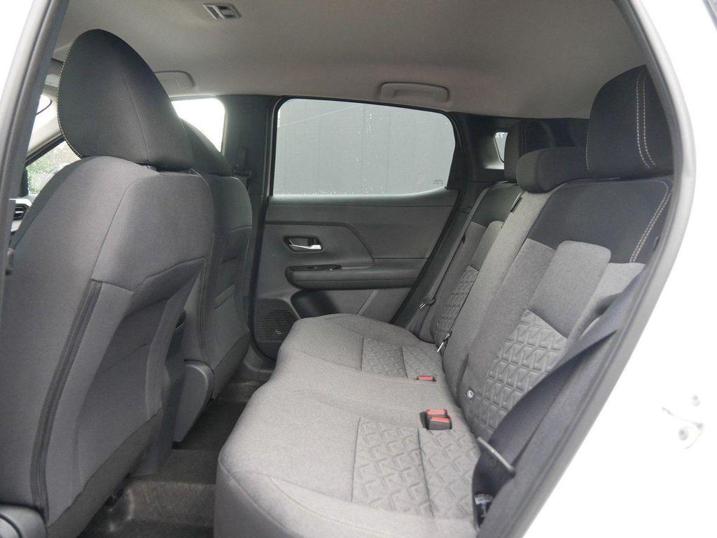 new 2025 Nissan Kicks car, priced at $24,351