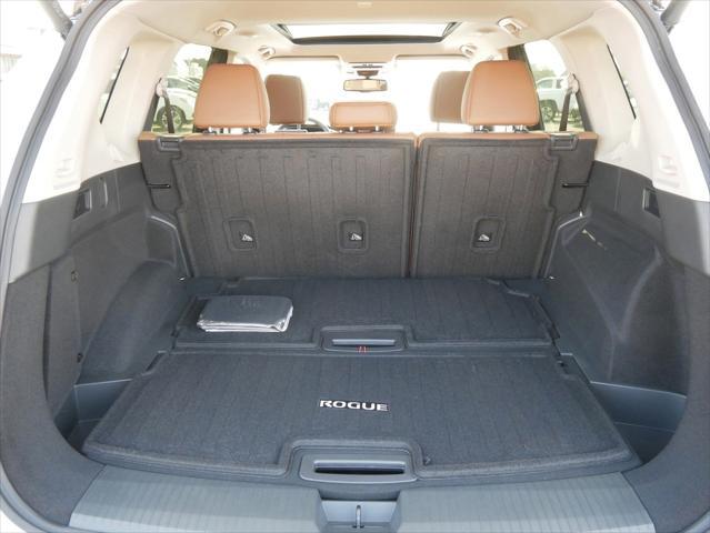 new 2025 Nissan Rogue car, priced at $45,324