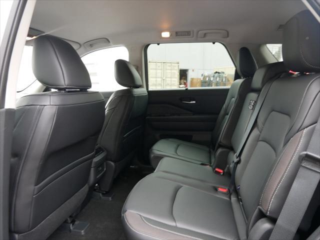 new 2025 Nissan Pathfinder car, priced at $43,682