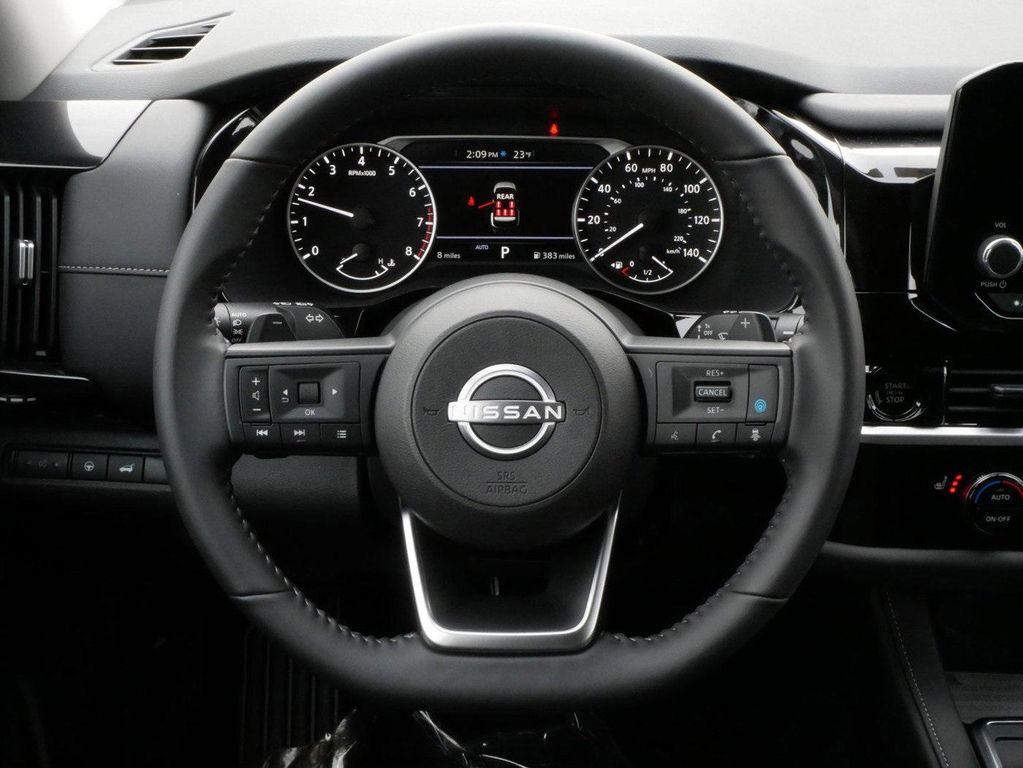 new 2025 Nissan Pathfinder car, priced at $37,391