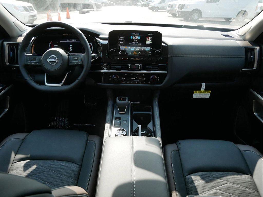 new 2025 Nissan Pathfinder car, priced at $46,586