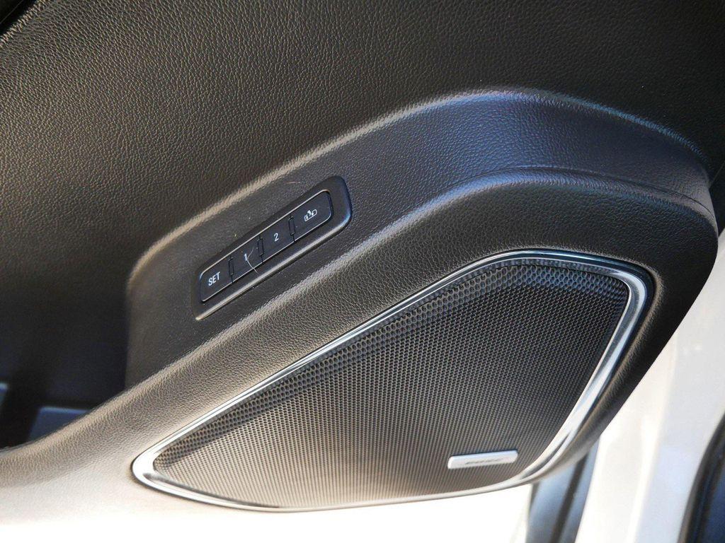 used 2015 GMC Yukon car, priced at $24,769