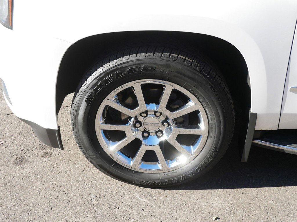 used 2015 GMC Yukon car, priced at $24,769