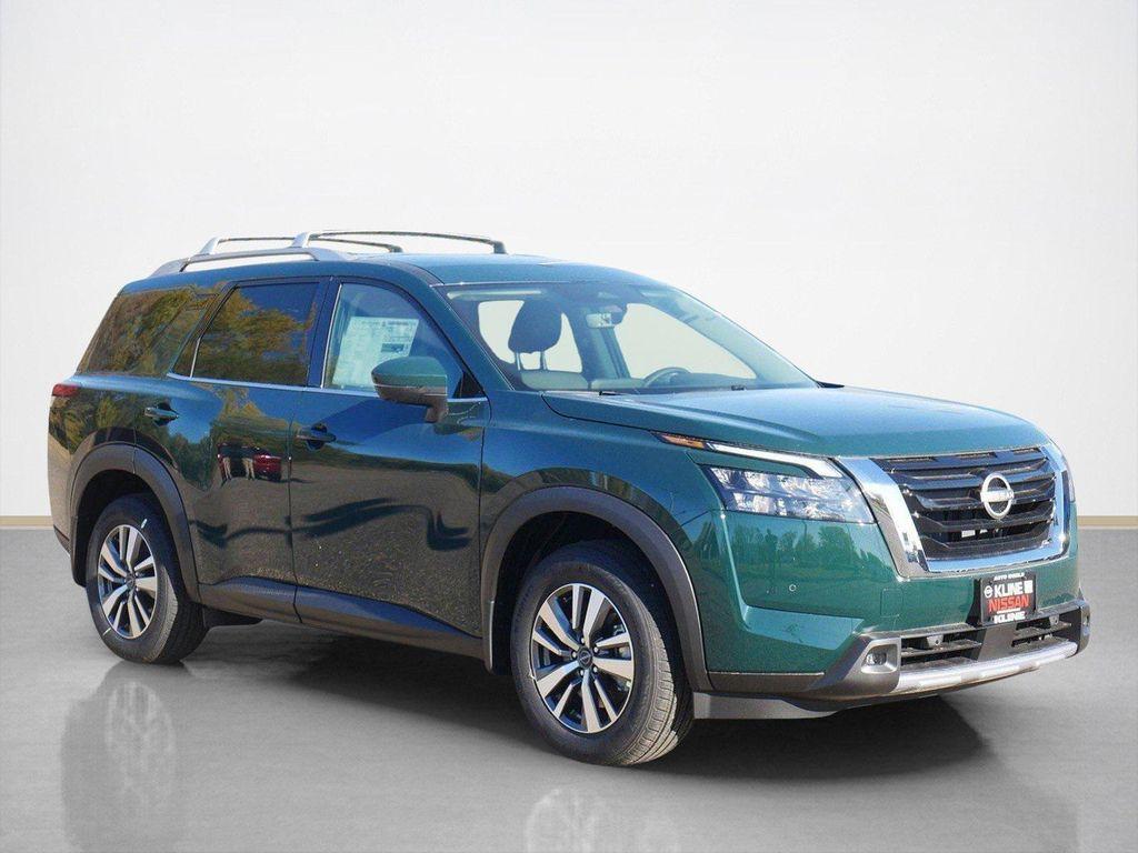 new 2025 Nissan Pathfinder car, priced at $37,801