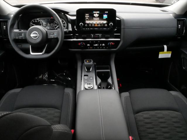 new 2025 Nissan Pathfinder car, priced at $42,470