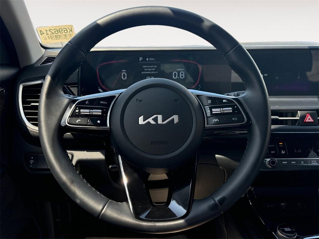 used 2025 Kia Seltos car, priced at $24,999