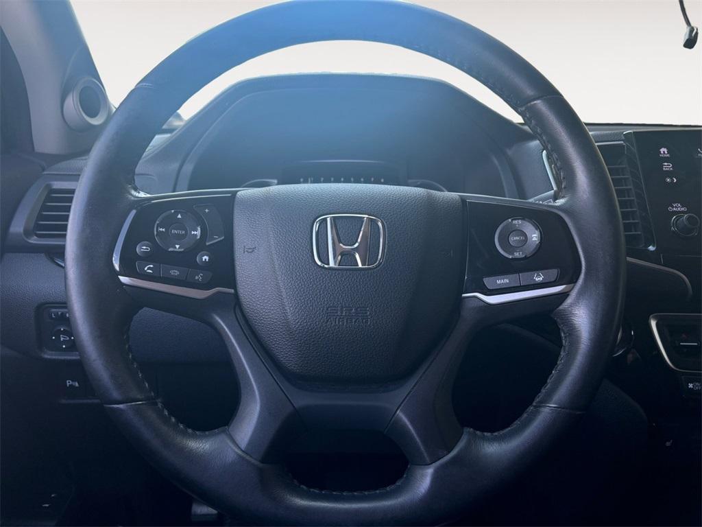 used 2022 Honda Pilot car, priced at $29,999