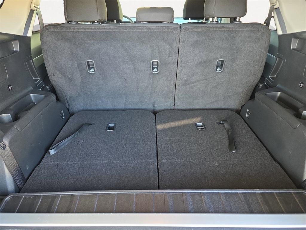 used 2025 Kia Sorento car, priced at $28,991