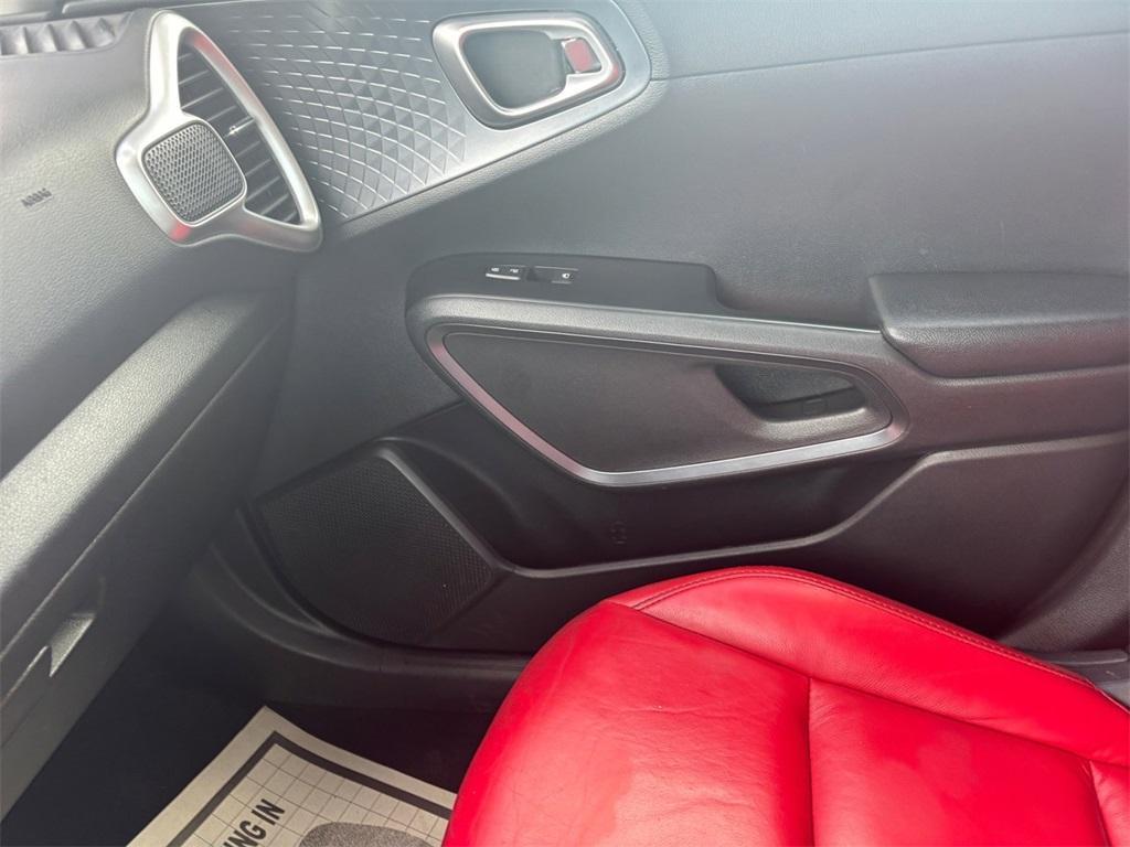 used 2021 Kia Soul car, priced at $14,999