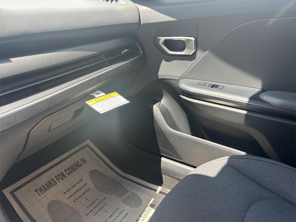 used 2025 Kia K4 car