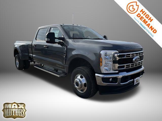 new 2025 Ford F-350 car, priced at $75,660