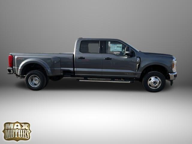 new 2025 Ford F-350 car, priced at $75,660