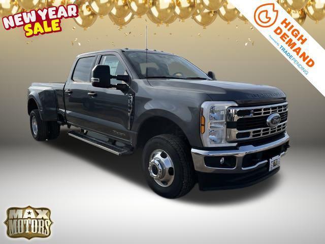 new 2025 Ford F-350 car, priced at $75,660