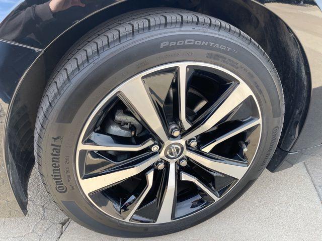 used 2022 Nissan Maxima car, priced at $26,615