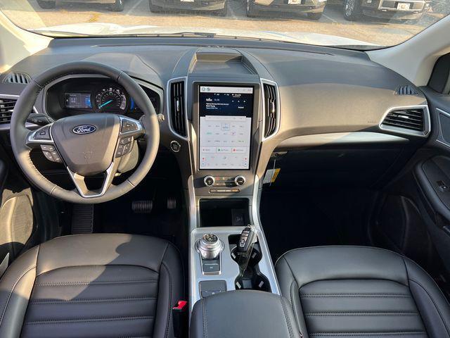 new 2024 Ford Edge car, priced at $35,757