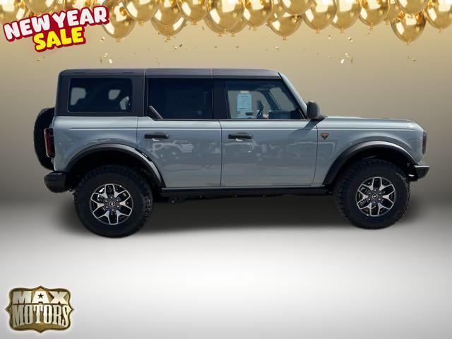 new 2024 Ford Bronco car, priced at $54,527