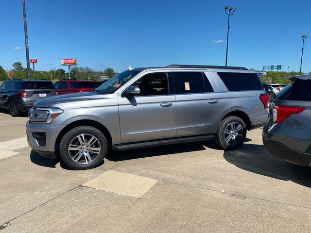 new 2024 Ford Expedition car, priced at $67,318