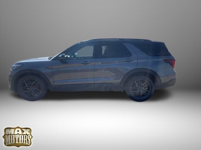 new 2025 Ford Explorer car, priced at $61,562