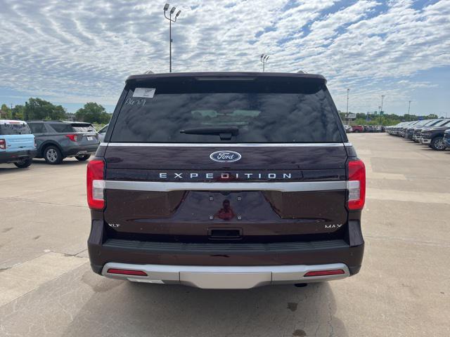 new 2024 Ford Expedition car, priced at $70,592