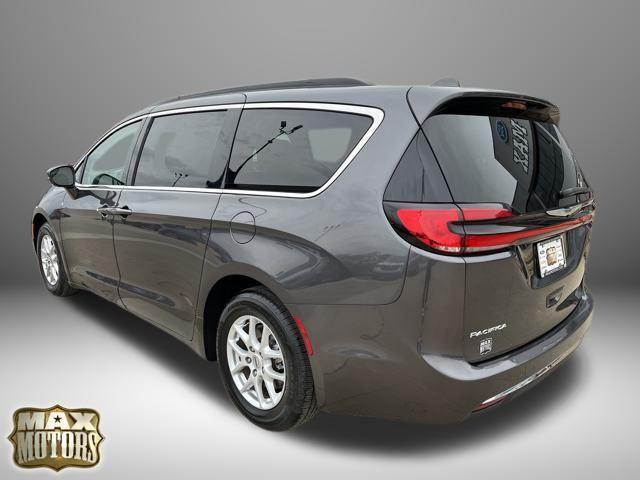 used 2022 Chrysler Pacifica car, priced at $21,262