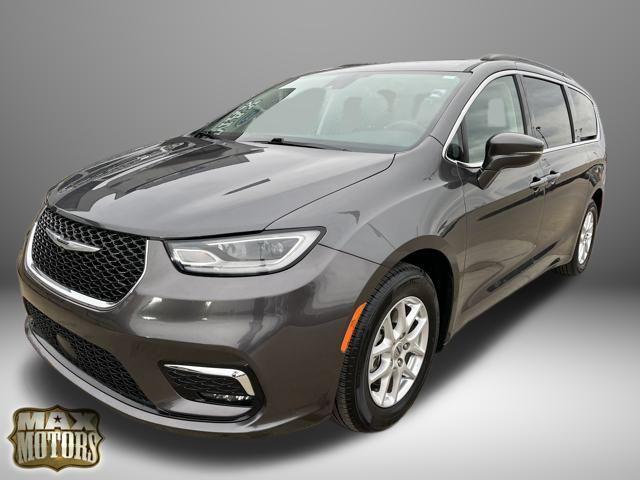 used 2022 Chrysler Pacifica car, priced at $21,262