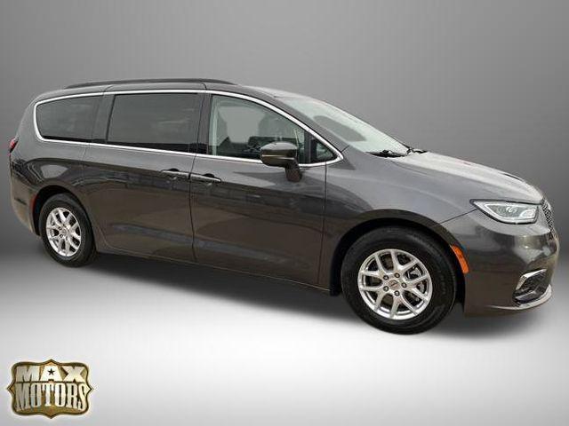 used 2022 Chrysler Pacifica car, priced at $21,262